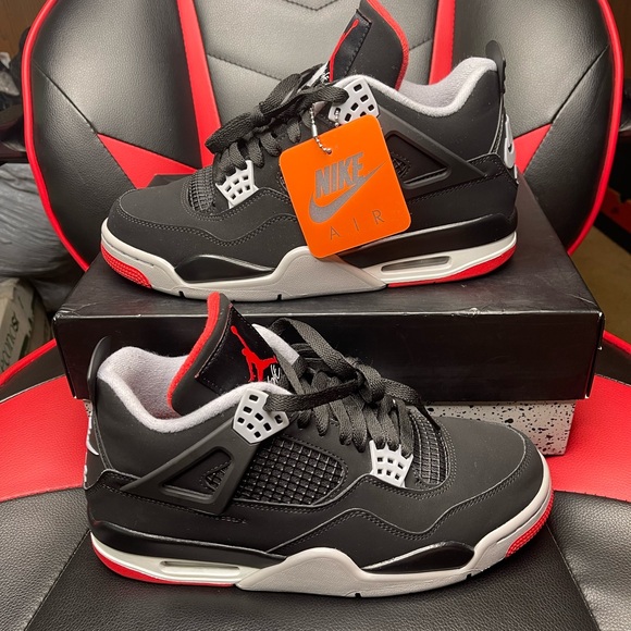 Air Jordan 4 “Bred”
